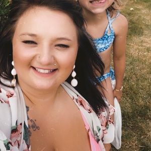 Meet your Posher, Nicole